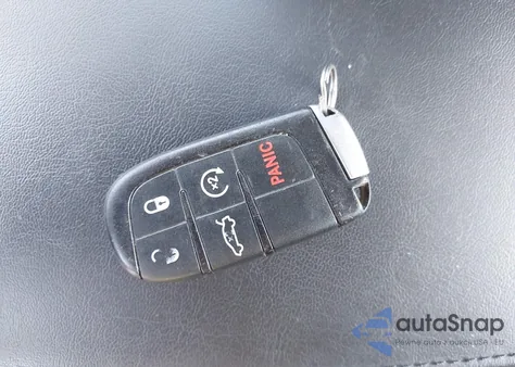 2016 Chrysler 200 Limited Platinum z USA, uszkodzony, nr VIN 1C3CCCAB7GN195263